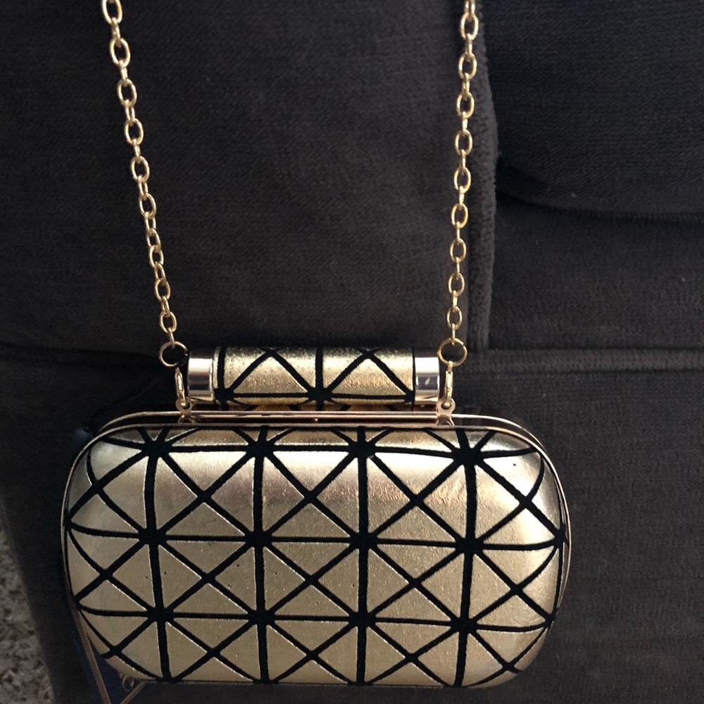 La Regale Women’s evening purse.   Gold and black